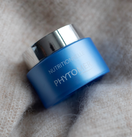 ŽIEMINIS KREMAS SU KERAMIDAIS ODAI SAUGOTI