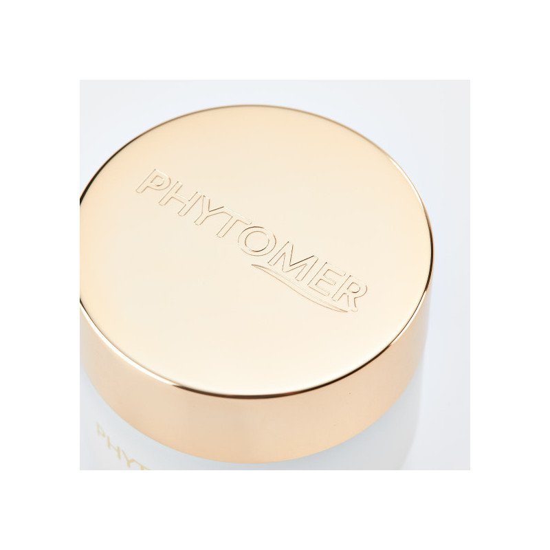 JŪROS PERLŲ JAUNINAMASIS KREMAS